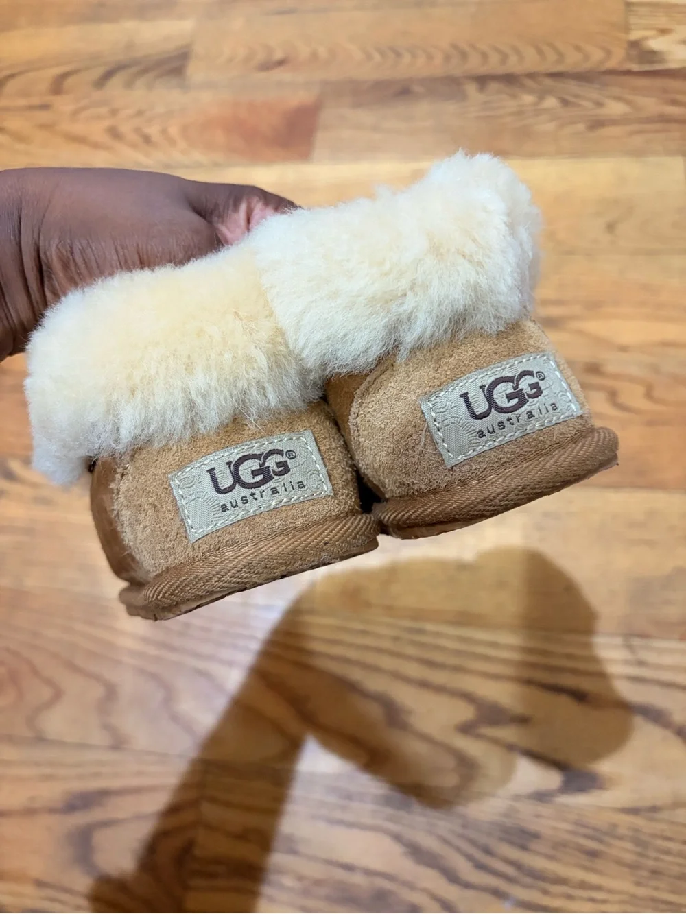 UGG Kids Suede Shearling Boots in Chestnut